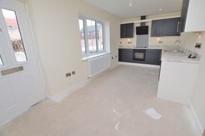 Kitchen Diner- click for photo gallery